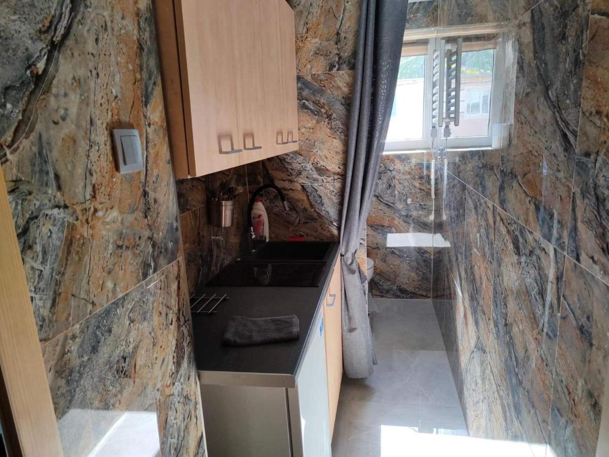 Pokoj Z Prywatna Lazienka Na Korytarzu Wysoka Przy Jeziorze Bielawa  Εξωτερικό φωτογραφία
